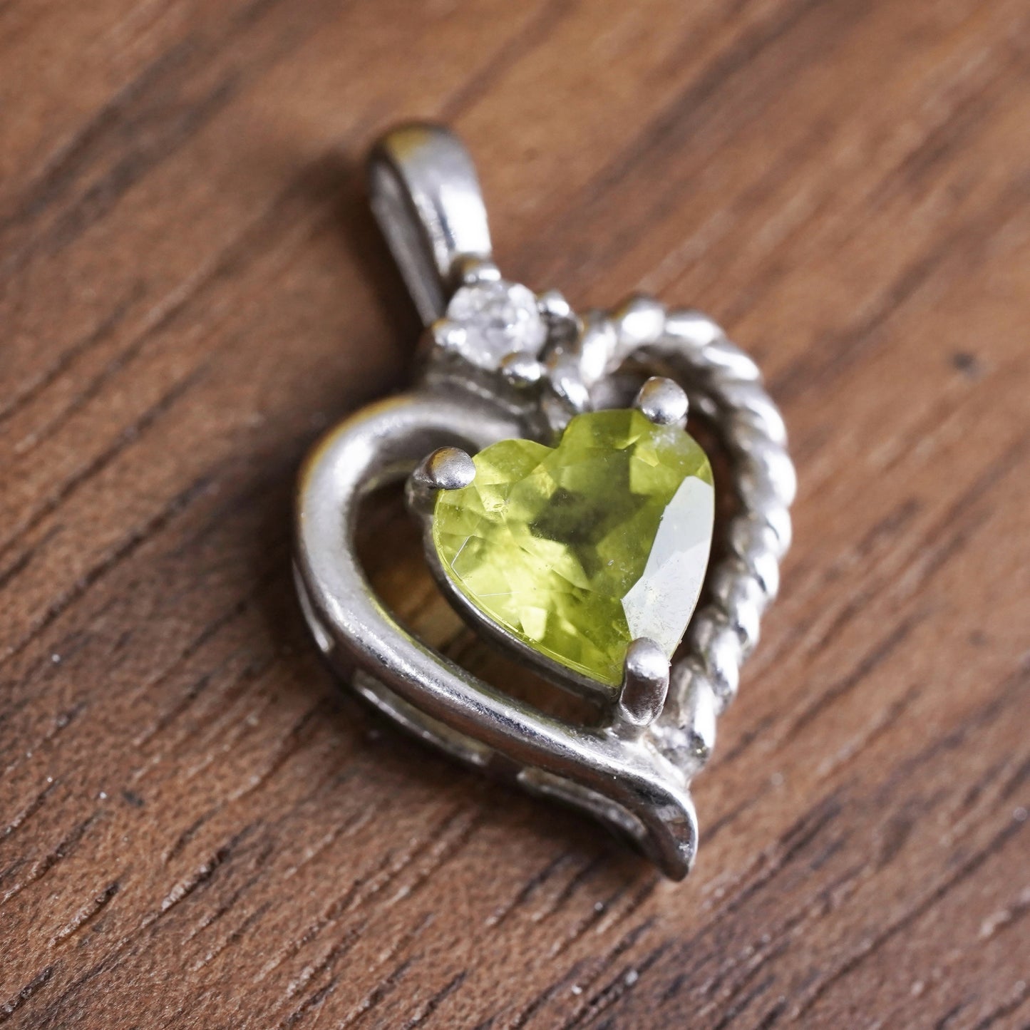 Vintage Sterling silver pendant, 925 heart pendant with peridot