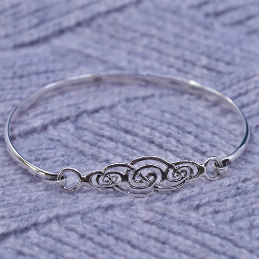 7.75”, Sterling silver handmade bracelet, 925 hinged bangle Irish knotted face