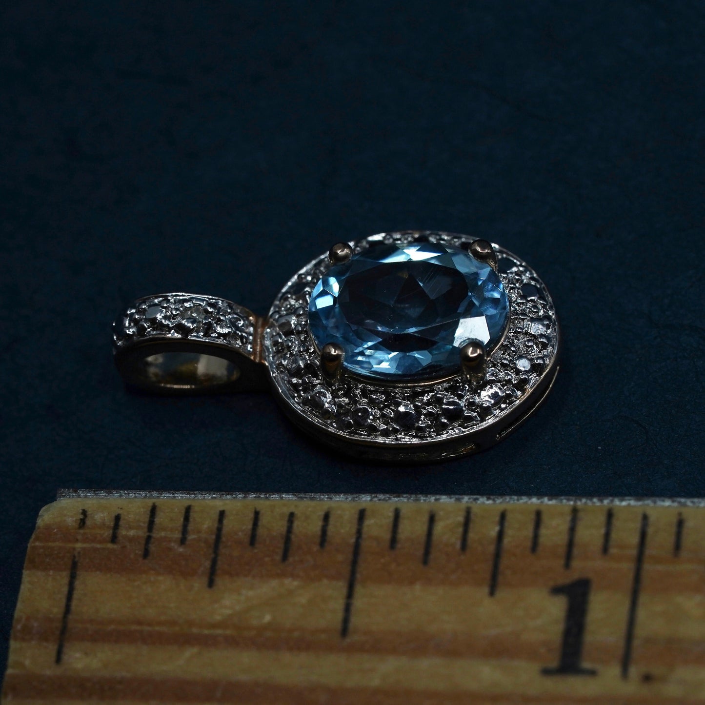 vermeil yellow gold over Sterling 925 silver pendant with blue topaz diamond