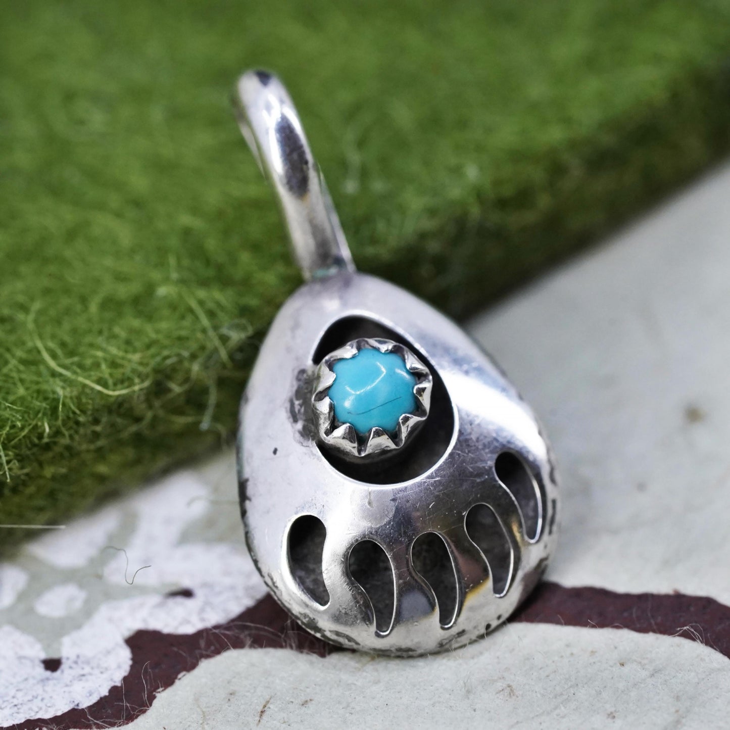 sterling silver pendant, 925 native American, Navajo, bear paw charm turquoise