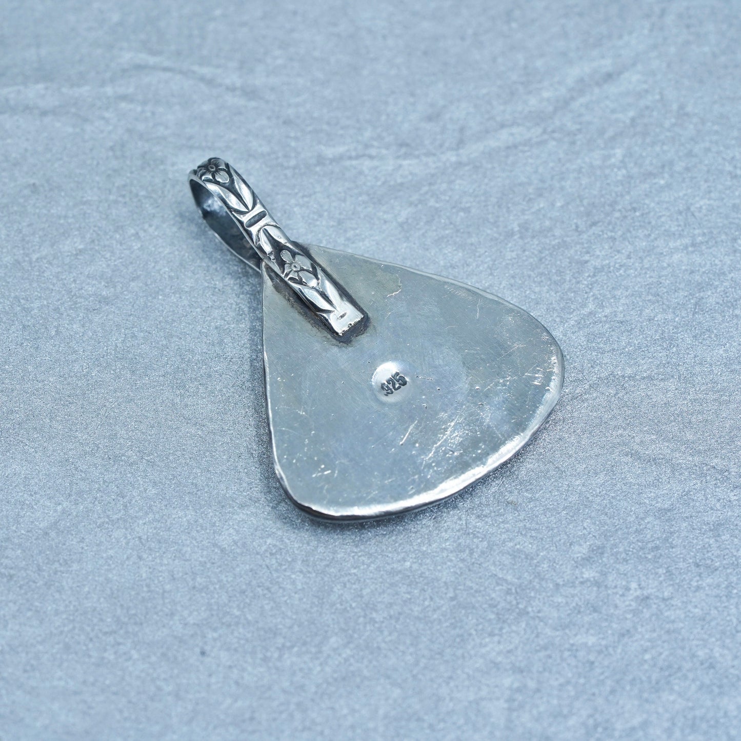 antique sterling 925 silver pendant with round opal