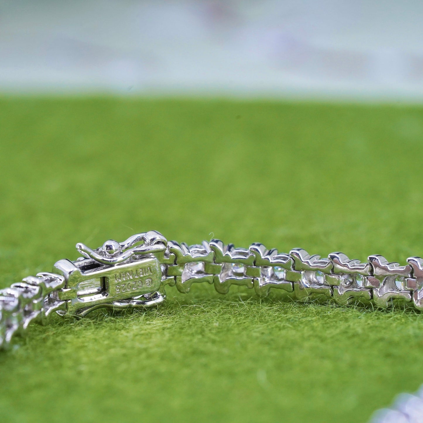 8", Vintage Sterling 925 silver tennis bracelet with cz