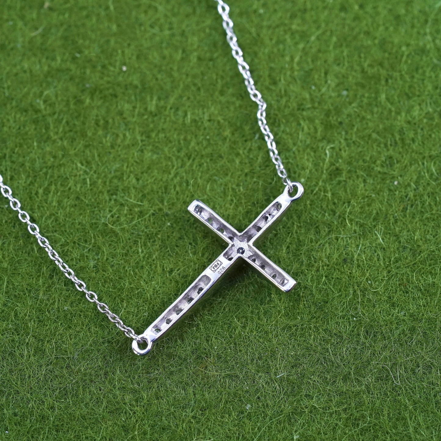 19”, sterling silver circle chain necklace cross pendant diamond, necklace