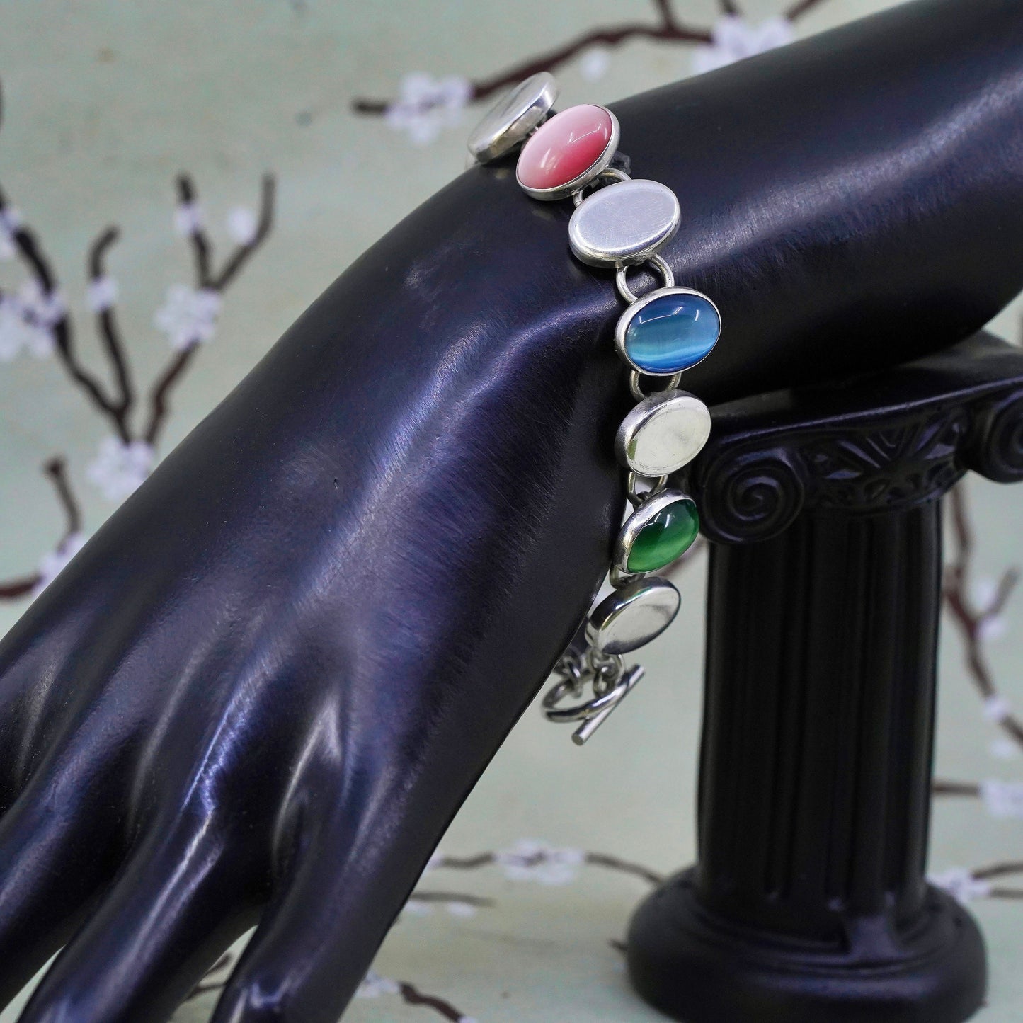 7", Mexican 925 sterling silver bracelet with colorful cats eye toggle closure