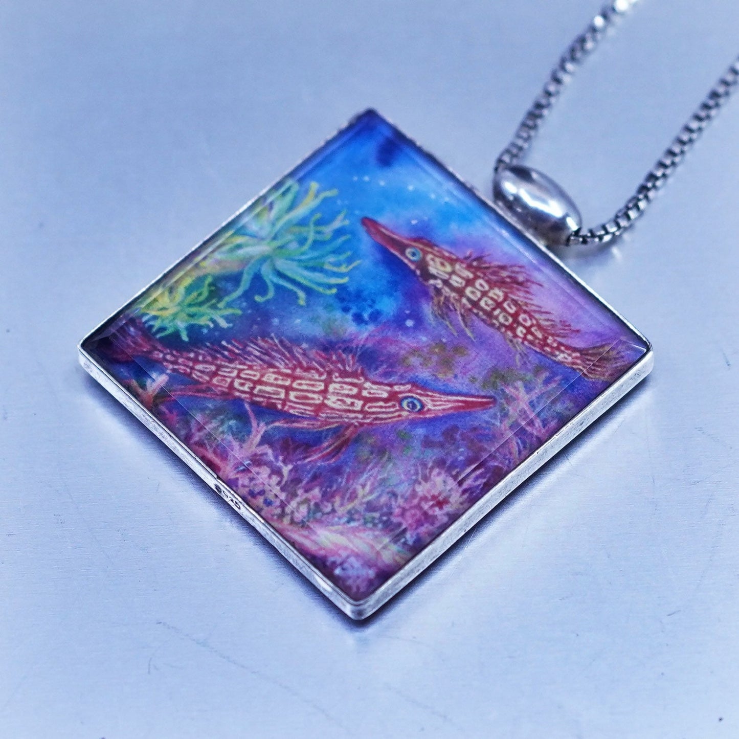 17”, Vintage Sterling 925 silver box chain necklace with aquarium fish pendant