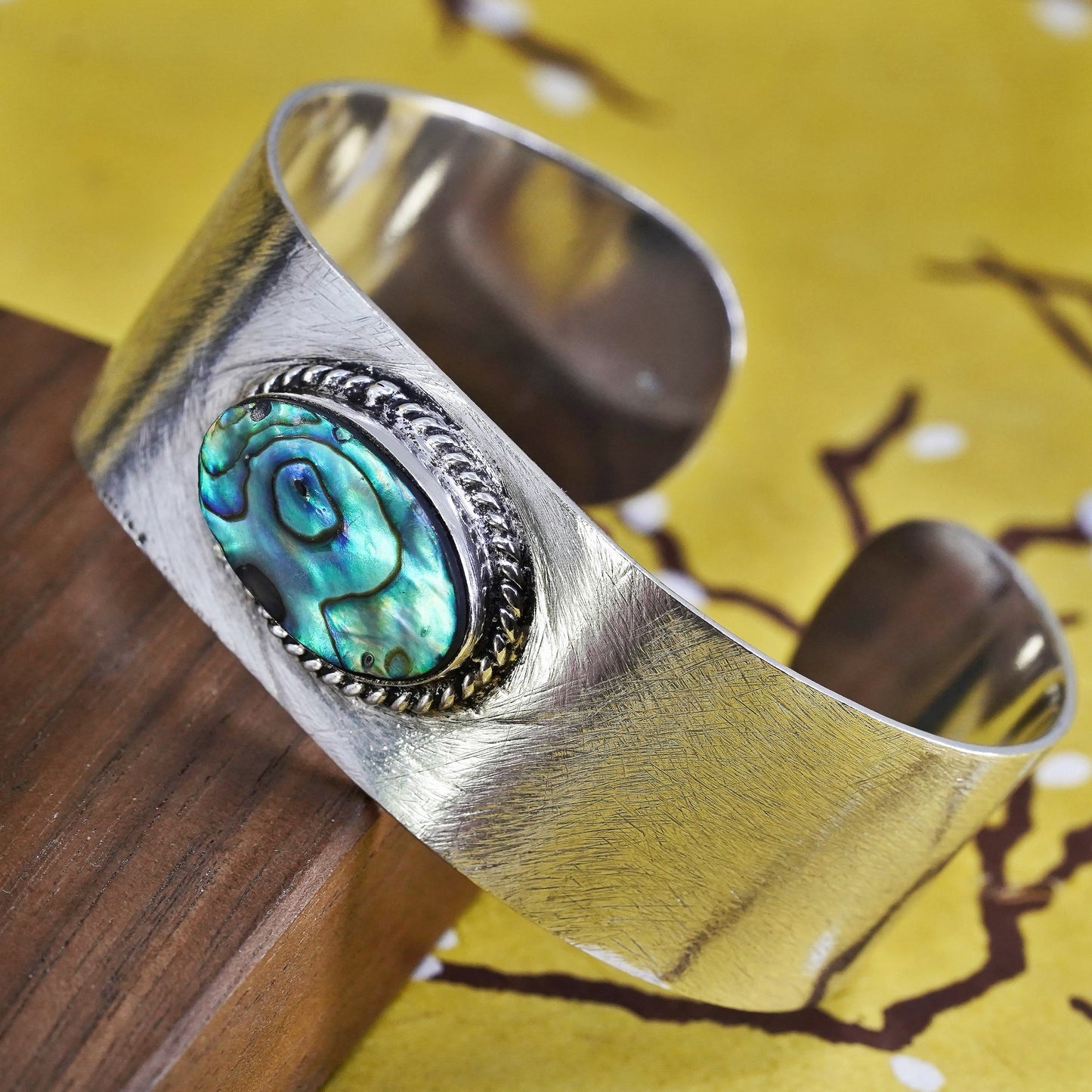 southwestern Sterling 925 silver handmade wide cuff bracelet with oval abalone