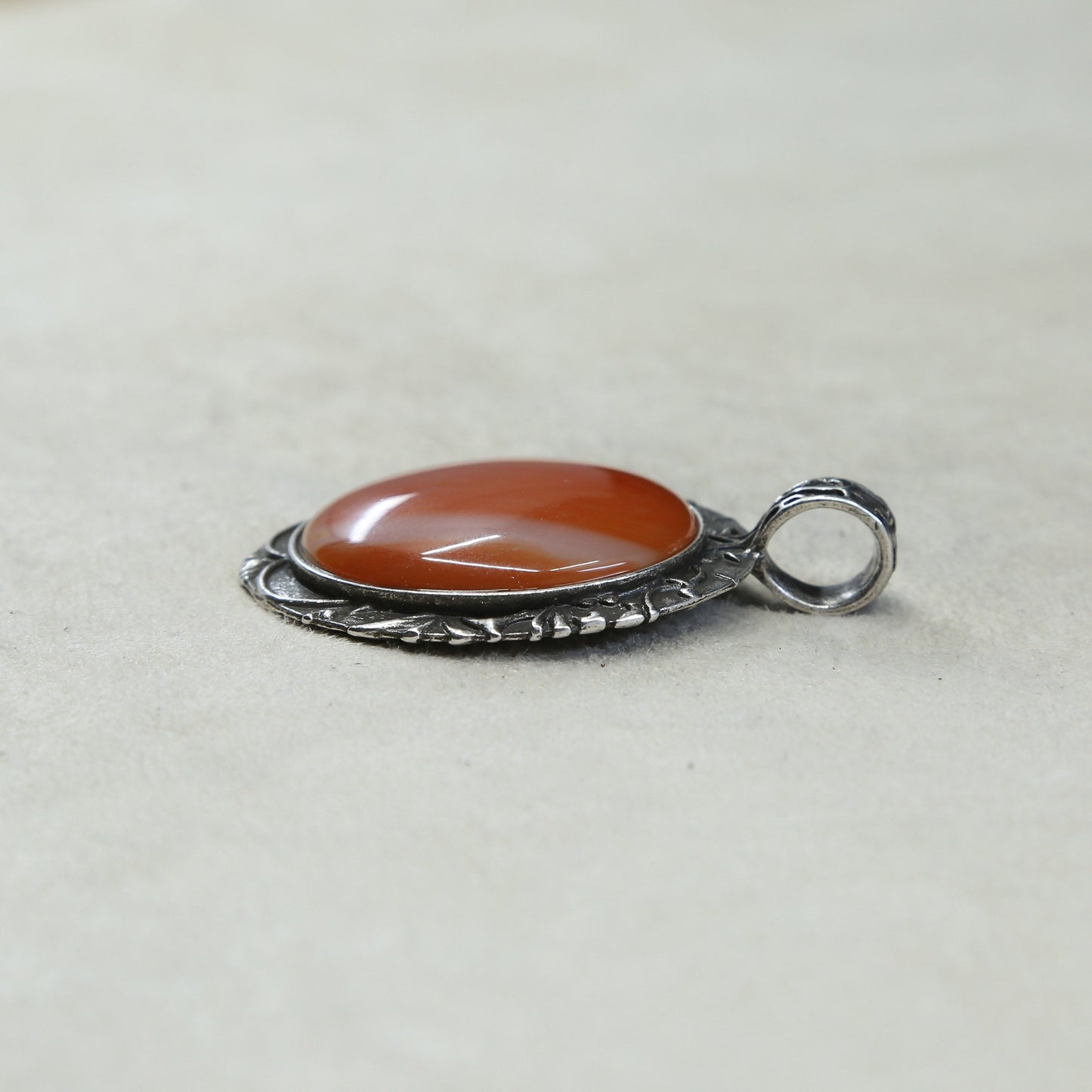 VTG sterling silver handmade Bali pendant, Mexican 925 silver with agate