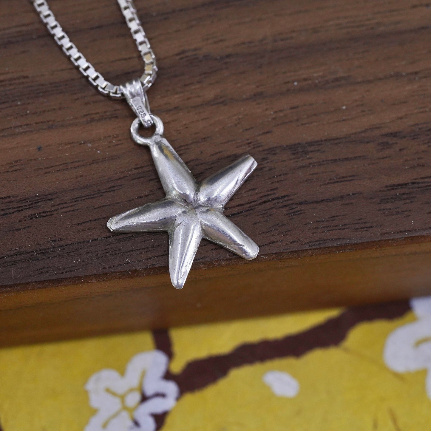 24”, Italian sterling silver box chain necklace with 925 star, starfish pendant