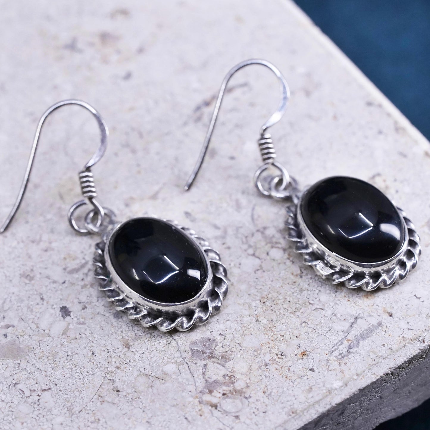 Vintage Sterling 925 Silver Handmade Earrings with oval onyx and cable around