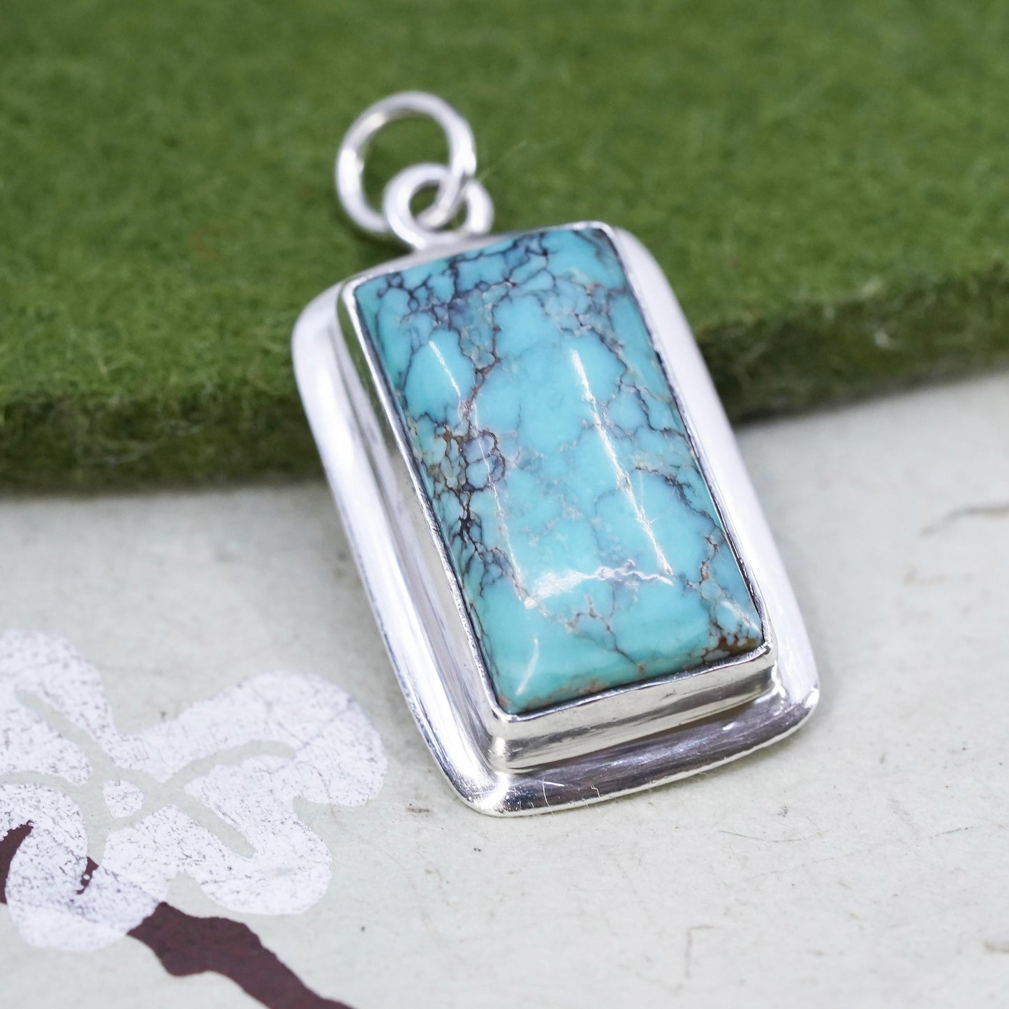 Native American Sterling silver 925 handmade pendant w/ spiderwebbed turquoise