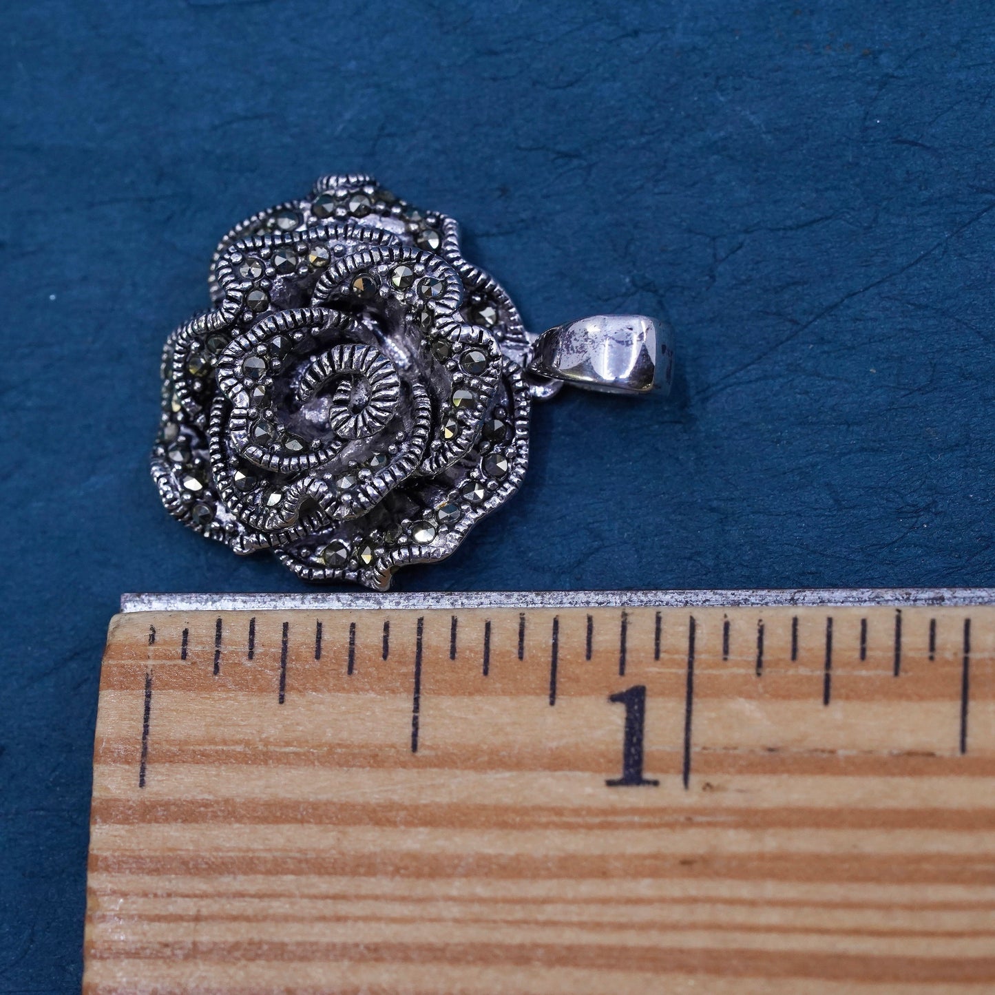 Vintage Sterling 925 silver handmade flower pendant with marcasite