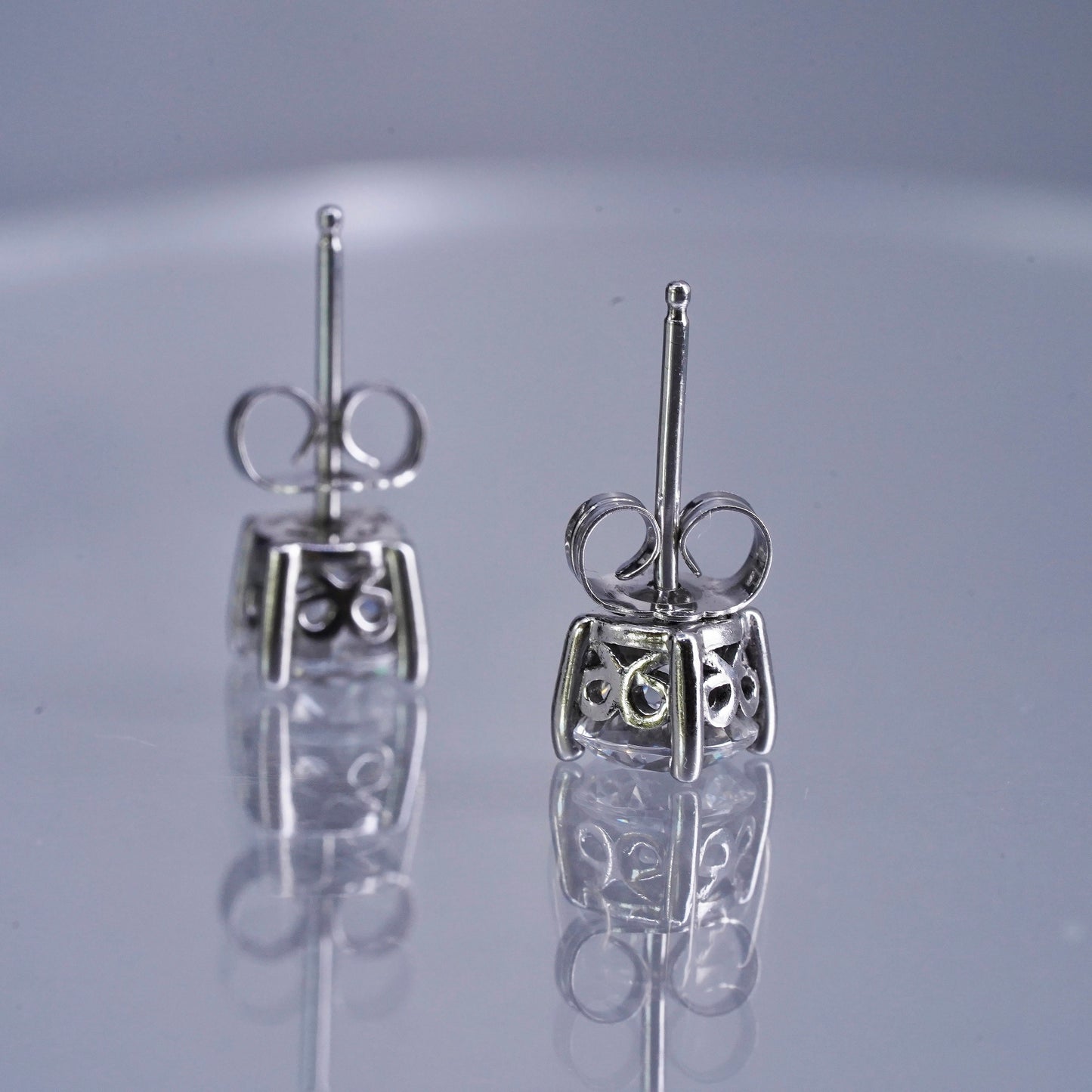 6mm Vintage Sterling 925 silver earrings, studs with round Cz inlay