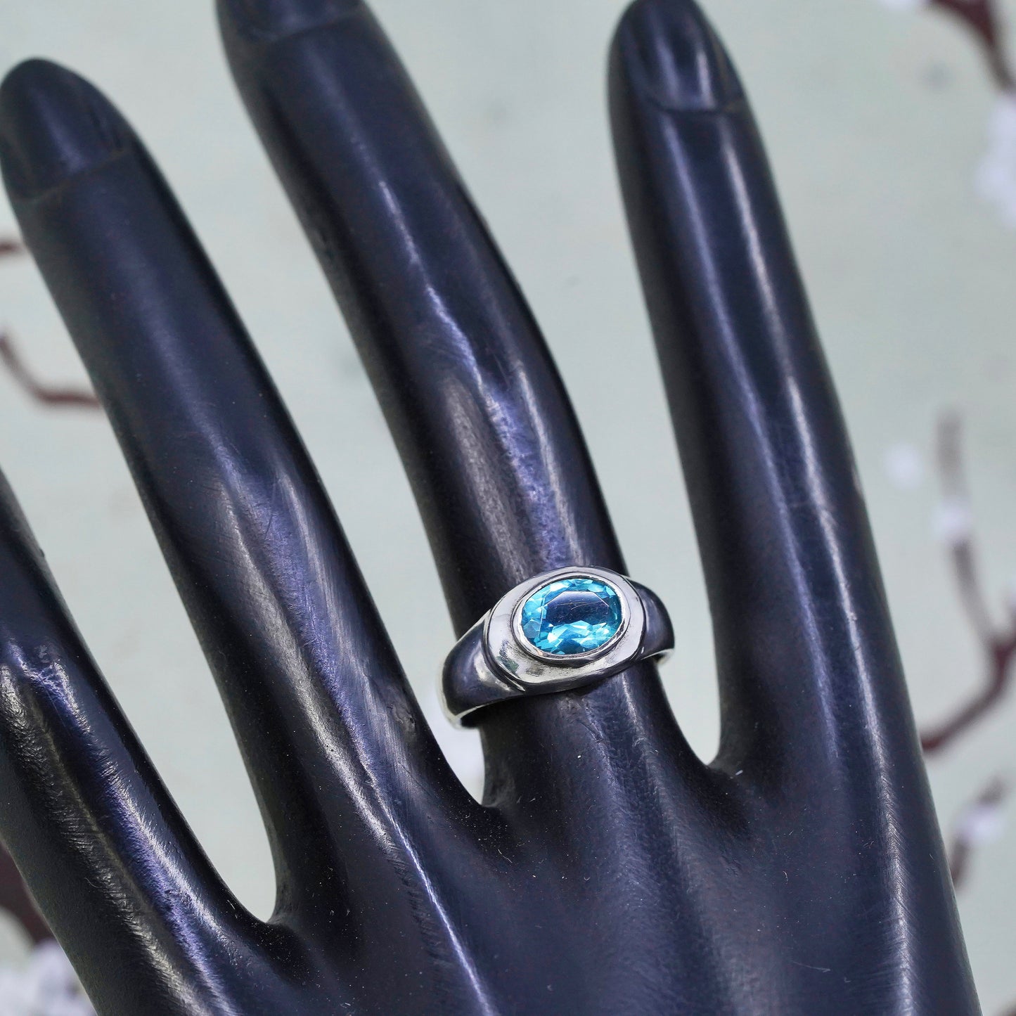 Size 7, vintage Sterling silver statement ring, 925 band with oval blue topaz