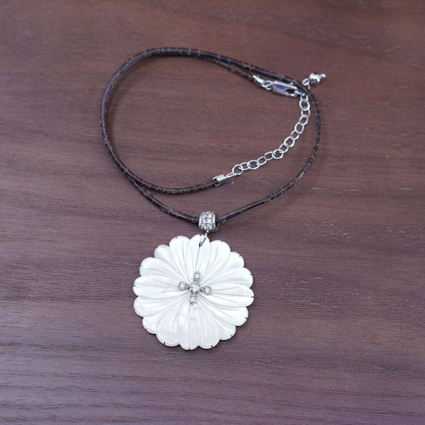 16+2”, leather necklace w/ sterling 925 silver mother of pearl flower pendants