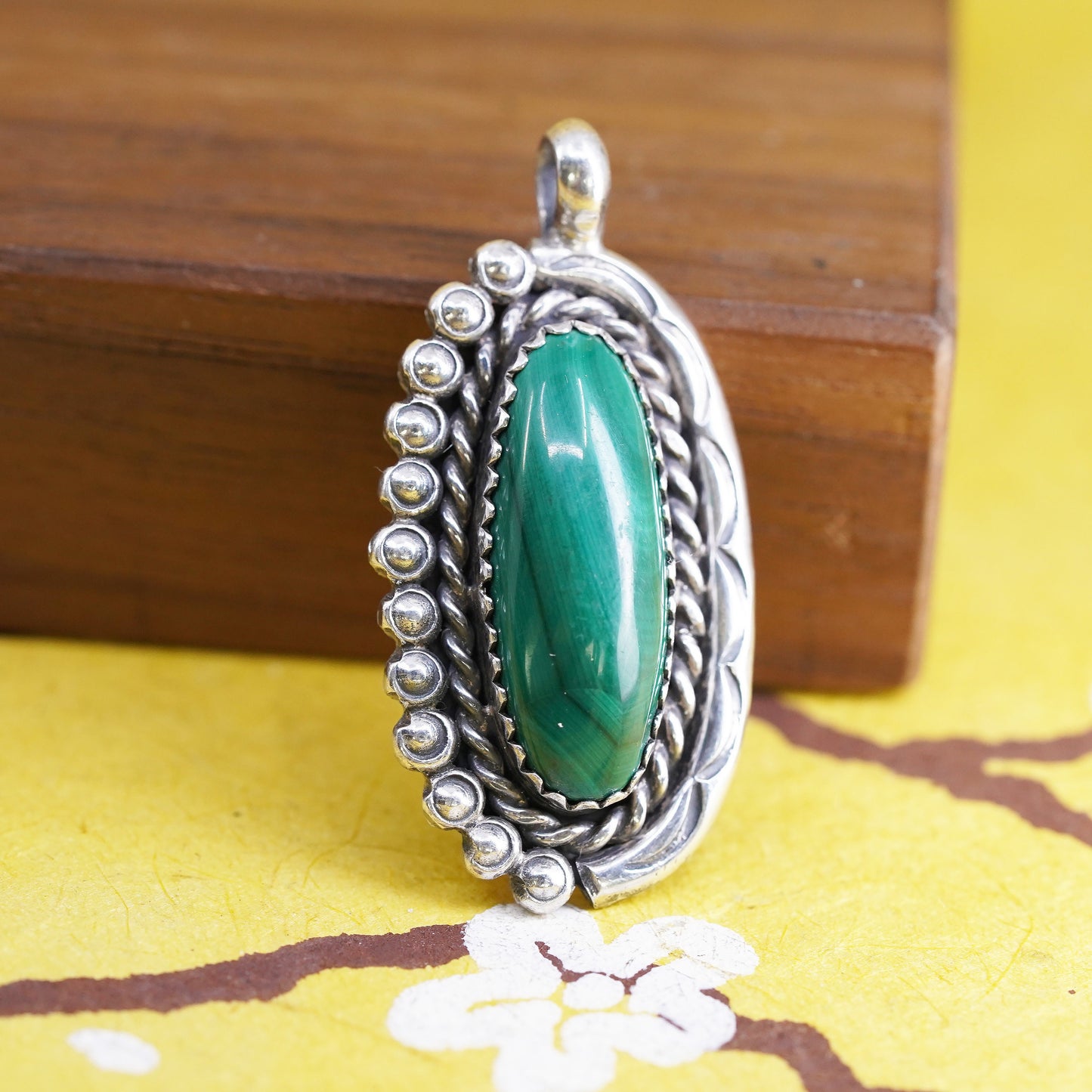 Native American Navajo Sterling 925 silver handmade pendant with malachite