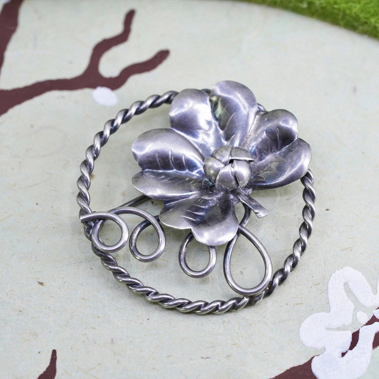 Vintage sterling silver dogwood flower shaped brooch, 925 circle pin