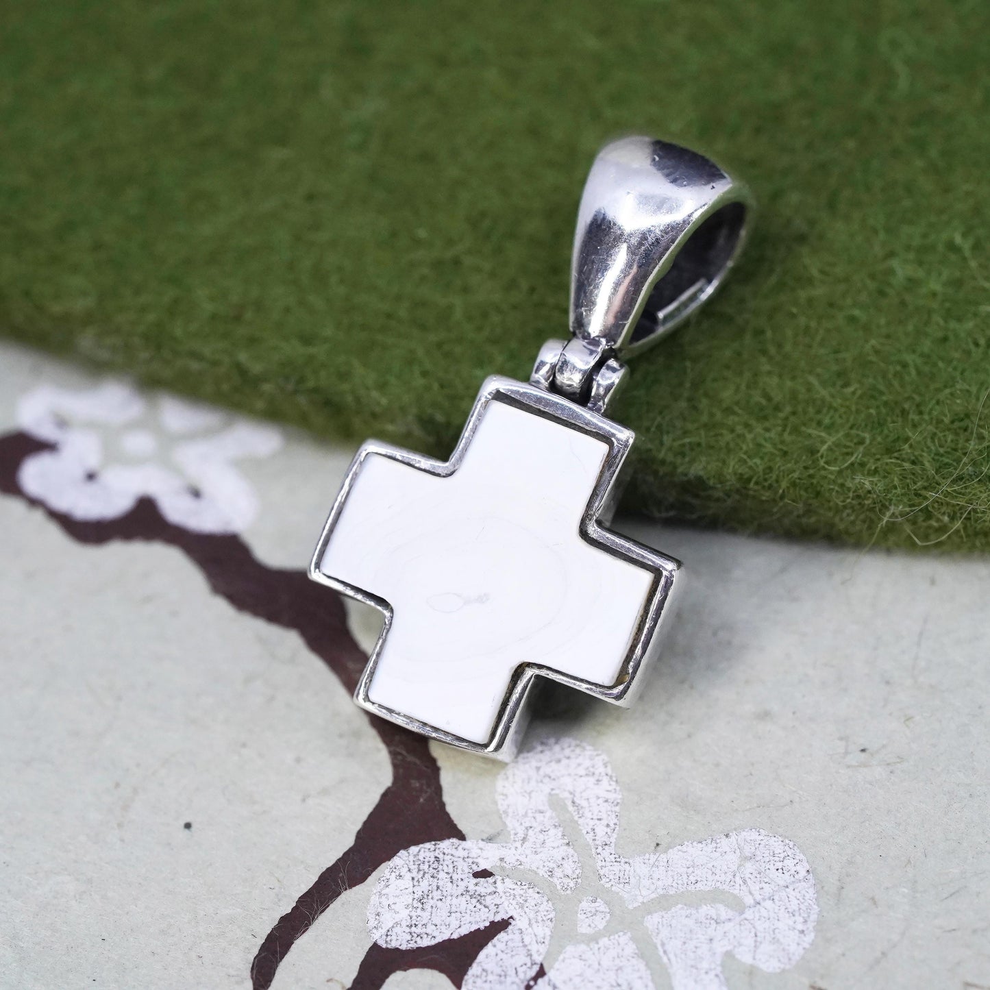 VTG handmade sterling silver, 925 double sided cross pendant mother of pearl