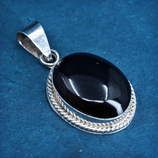 Vintage mexico sterling 925 silver handmade pendant with oval onyx and cable