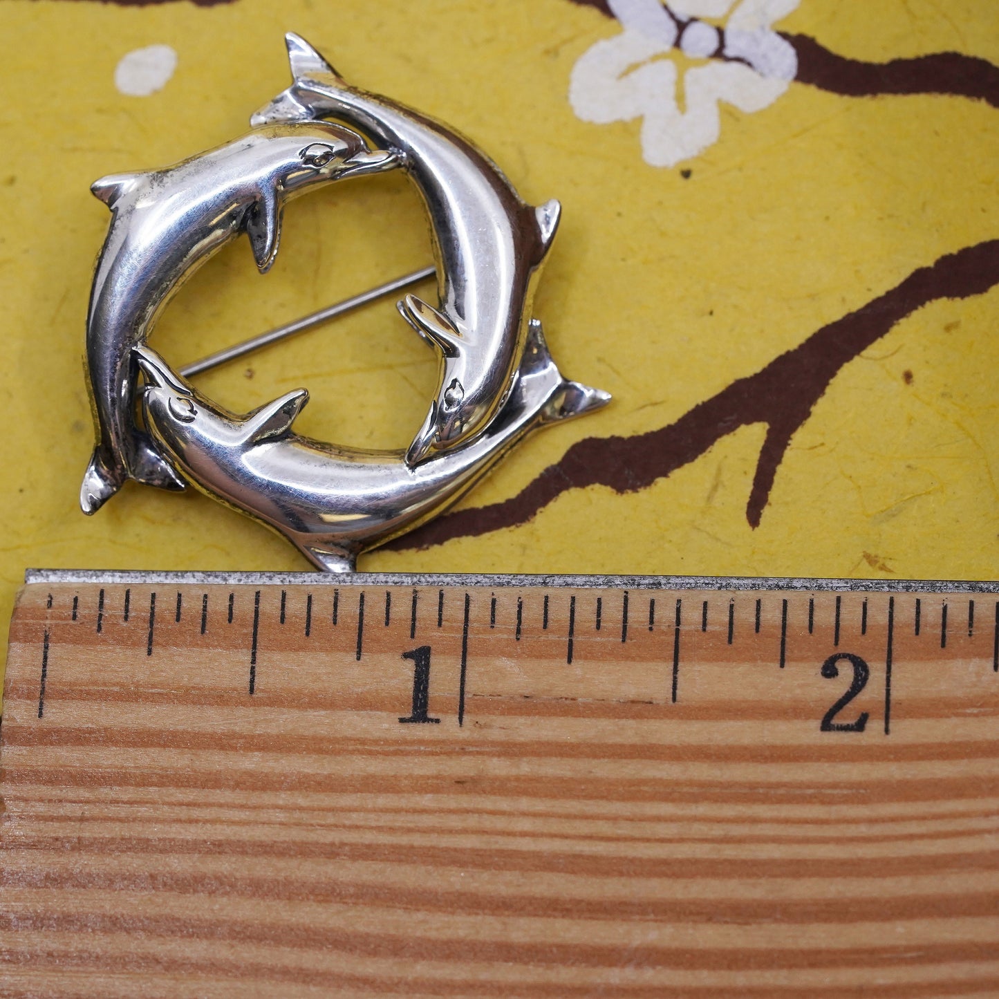 Vintage Kabana handmade sterling 925 silver dolphin circle brooch