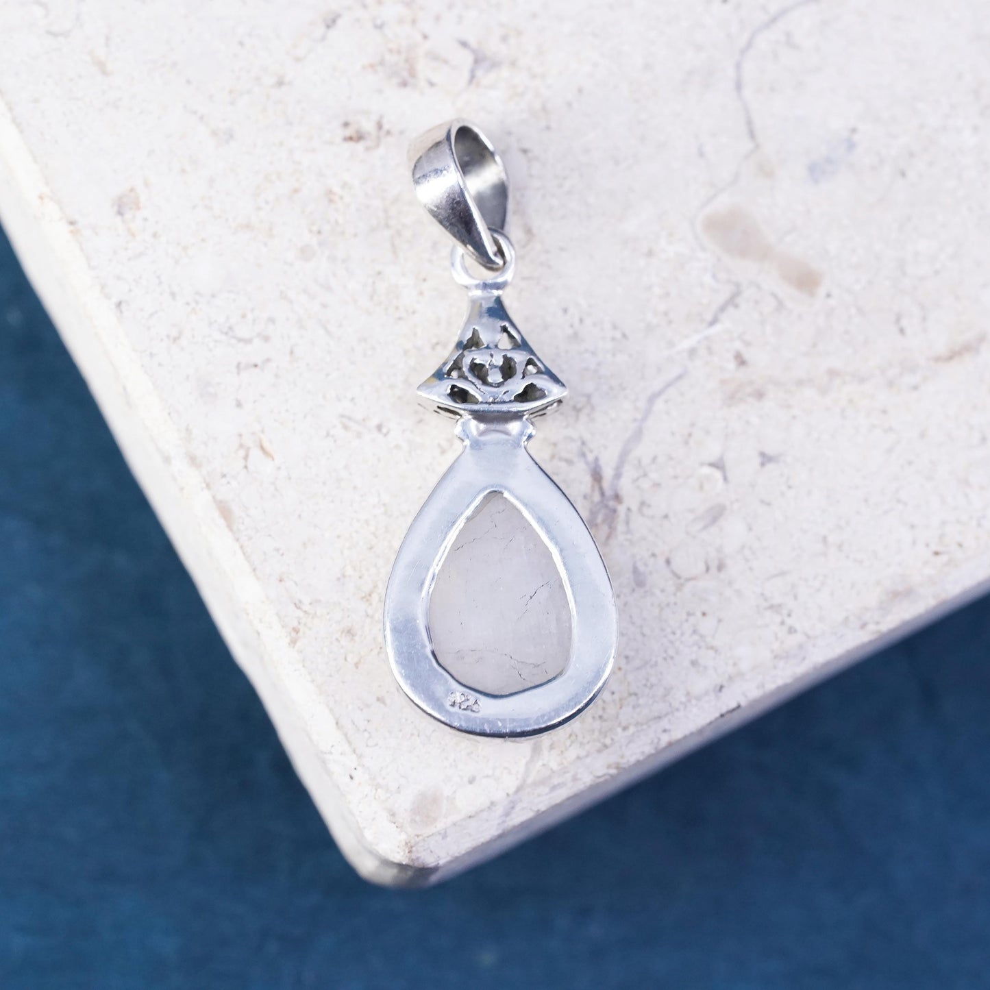 Vintage Sterling 925 silver handmade pendant with teardrop moonstone