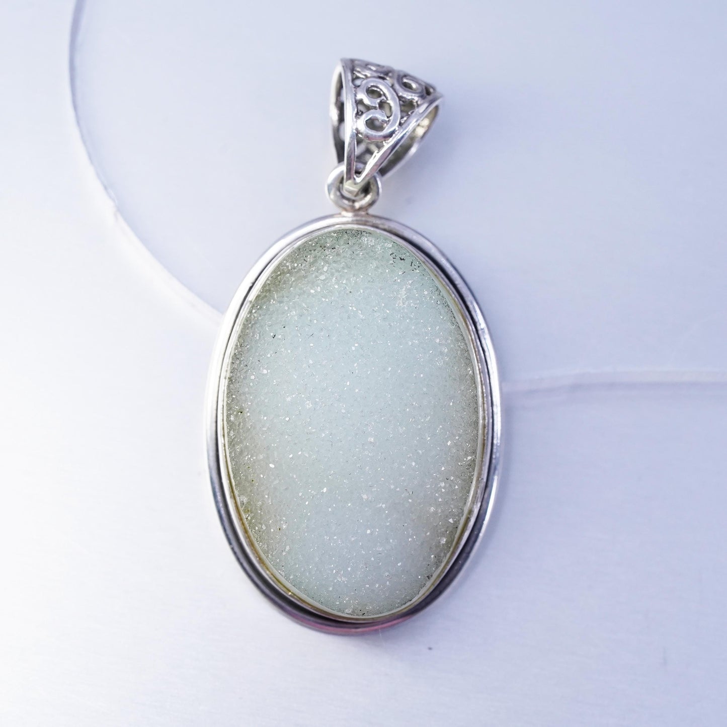 Vintage sterling 925 silver handmade oval pendant with green druzy stone