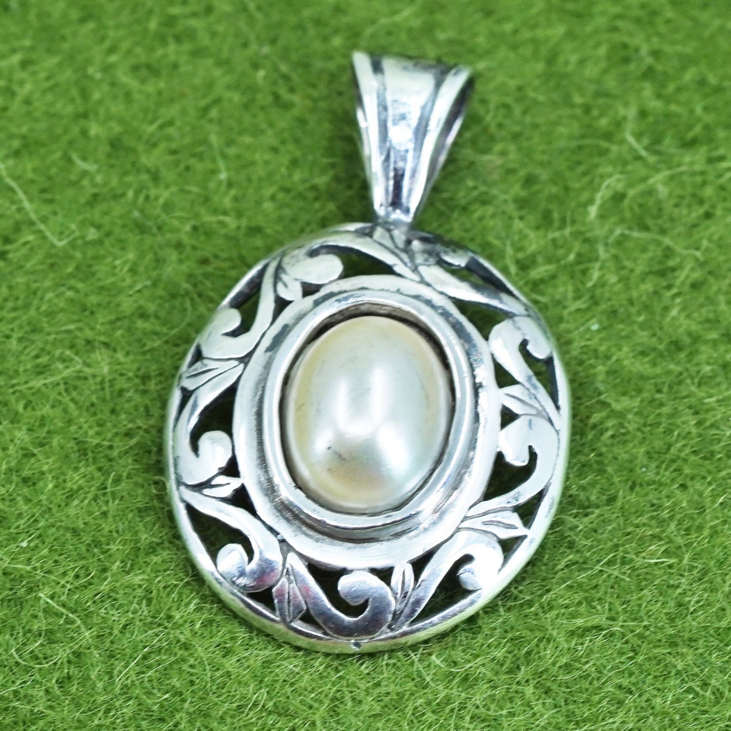 Vintage Jezlaine handmade sterling 925 silver filigree pendant with pearl