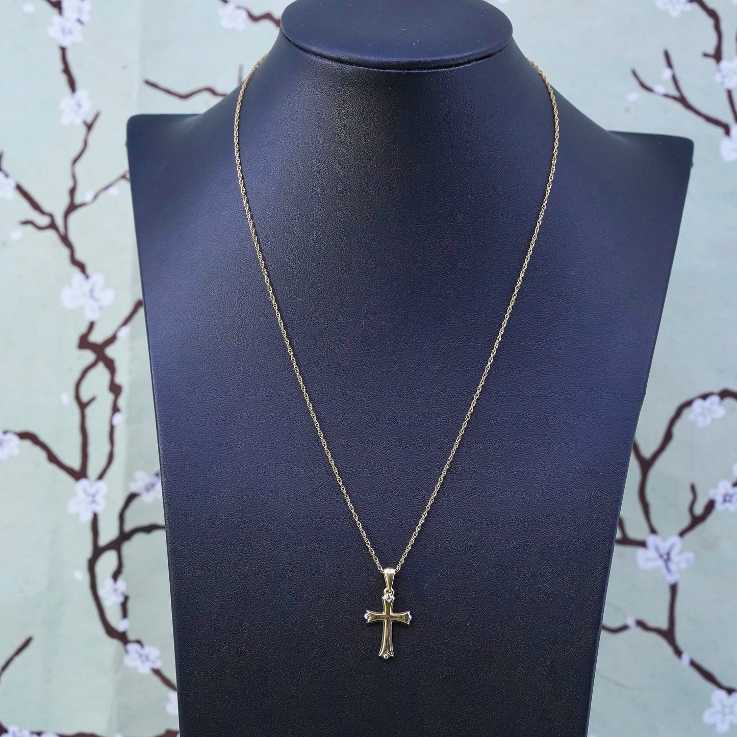 18”, vermeil yellow gold Sterling silver necklace, 925 Singapore cross pendant