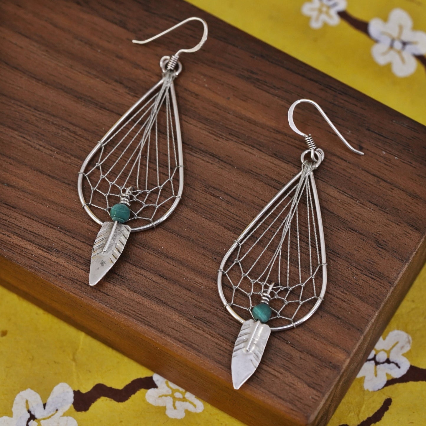 Southwestern Sterling 925 silver handmade earrings with teardrop malachite