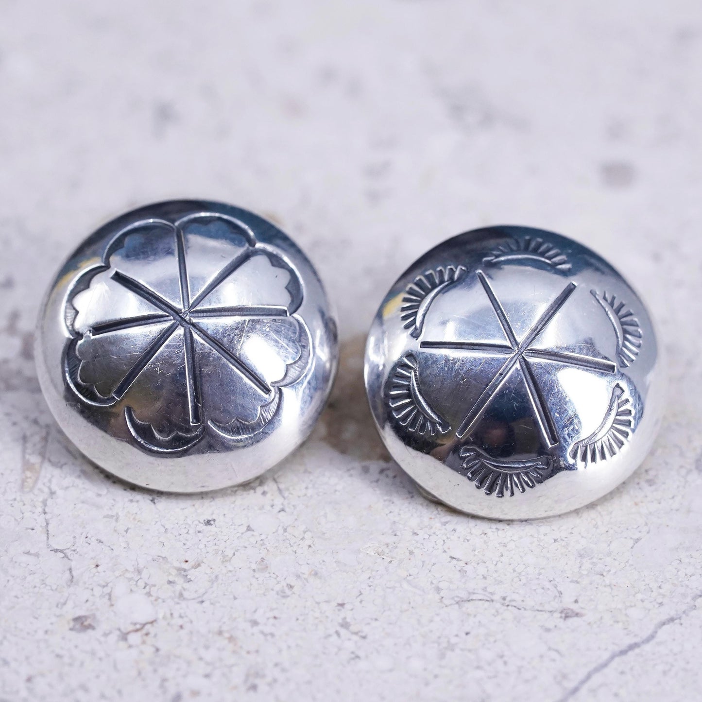 Navajo Native American Carviso sterling 925 silver textured studs earrings