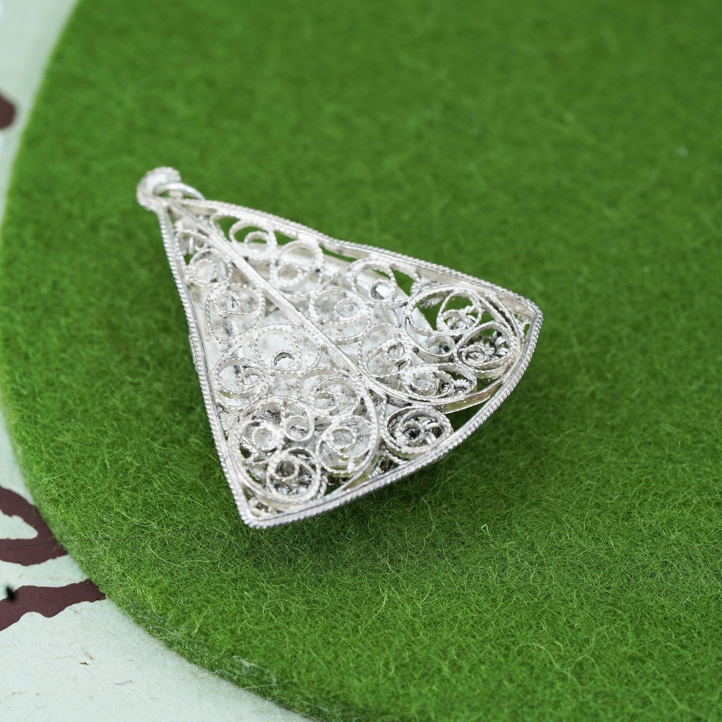 sterling silver 925 handmade filigree pendant with teardrop agate and flower