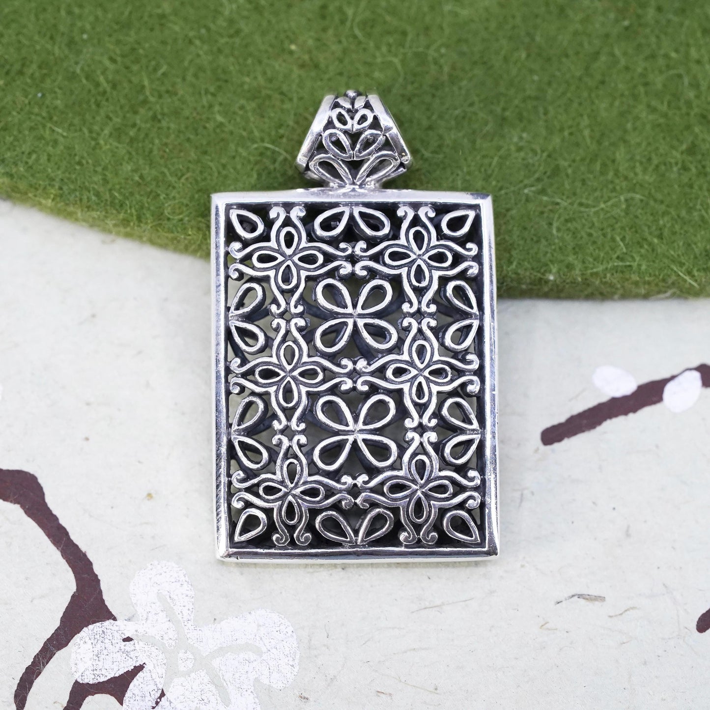 Vintage Sterling silver handmade pendant, 925 filigree rectangle