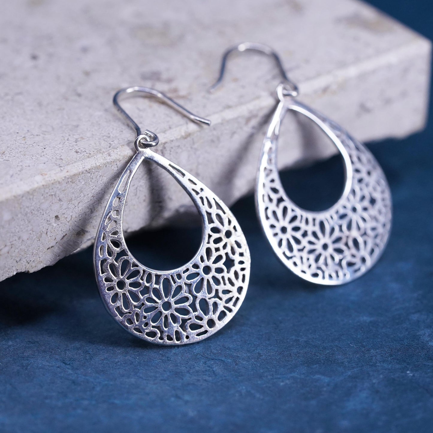 Vintage Sterling silver handmade earrings, filigree 925 teardrop