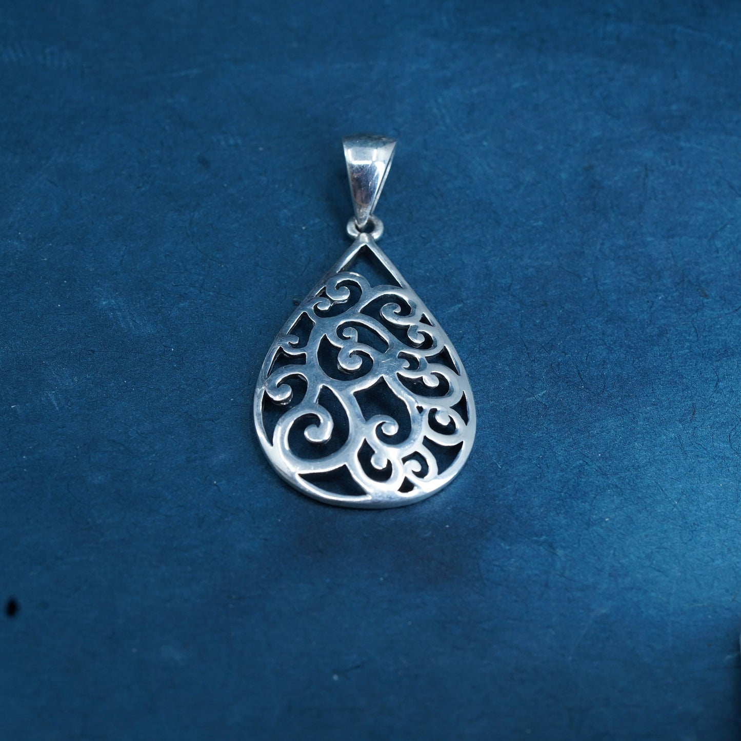 Vintage Sterling silver Handmade pendant, 925 filigree teardrop