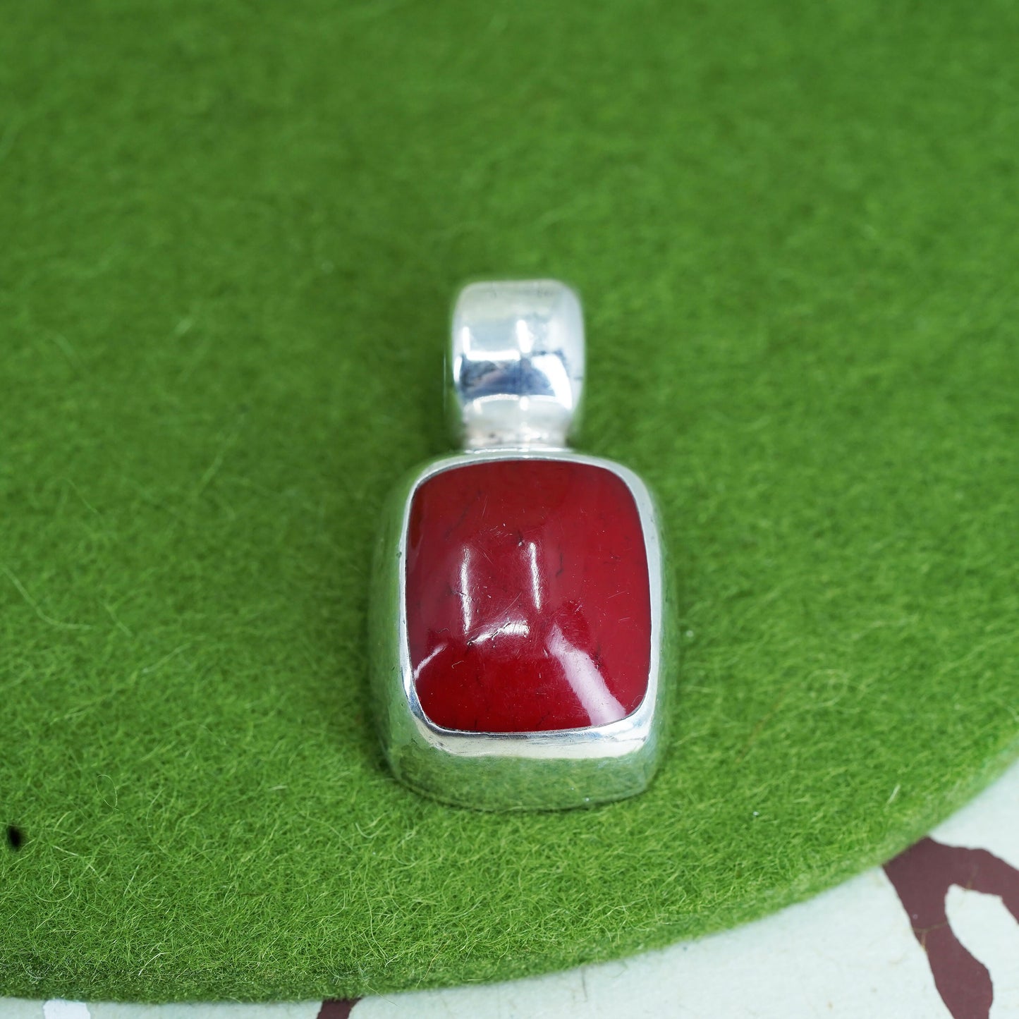 vintage handmade sterling 925 silver pendant with red onyx inlay