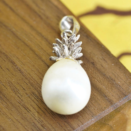 Vintage Sterling 925 silver handmade pendant with faux pearl