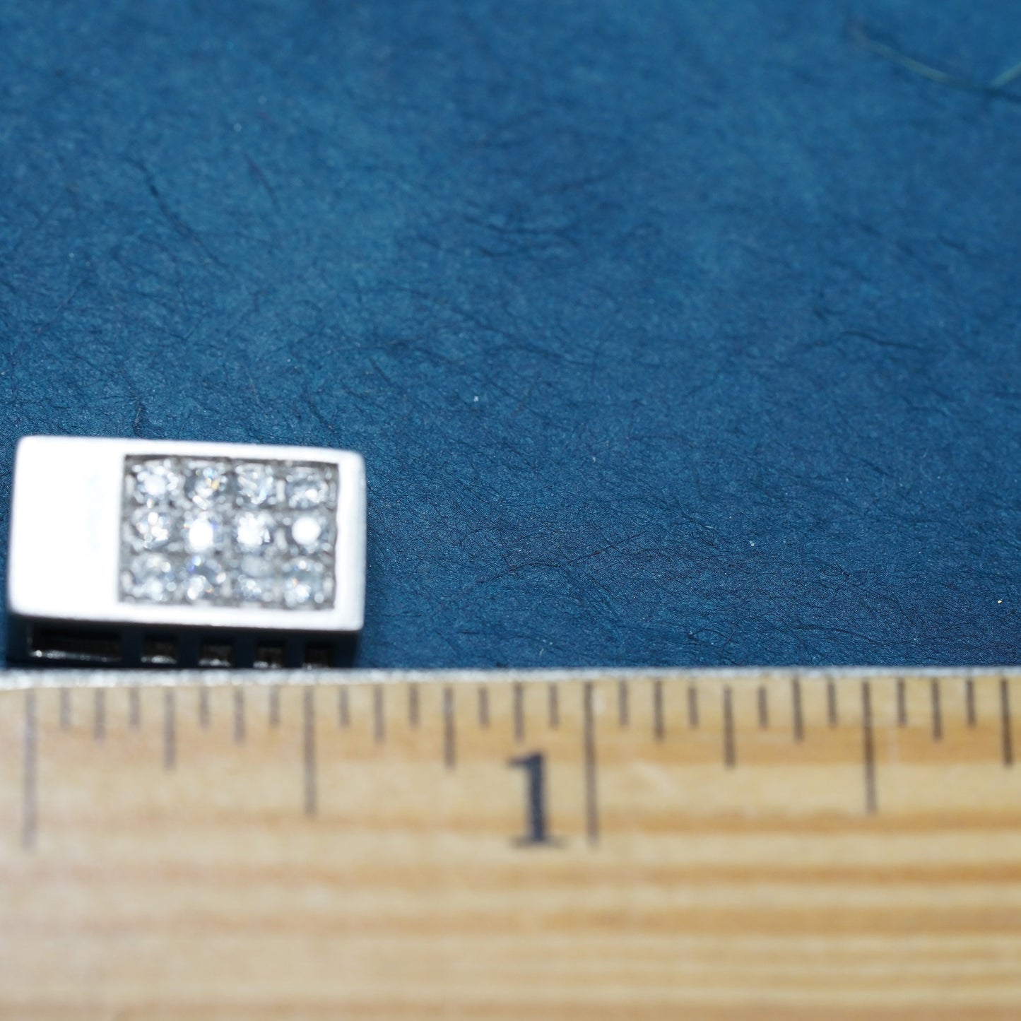 Vintage modern Sterling silver 925 rectangular pendant with cluster Cz details