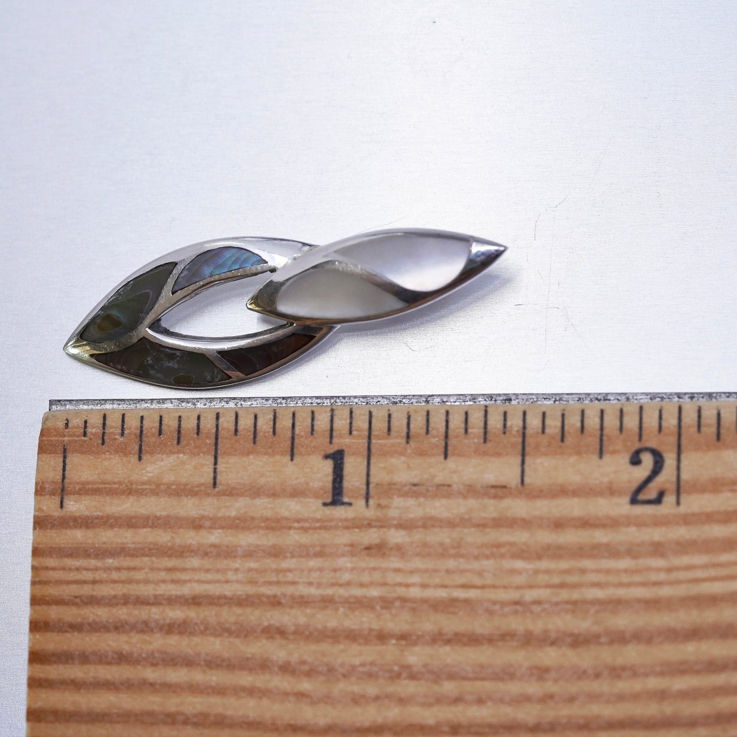 Vintage sterling 925 silver pendant with abalone and mother of pearl