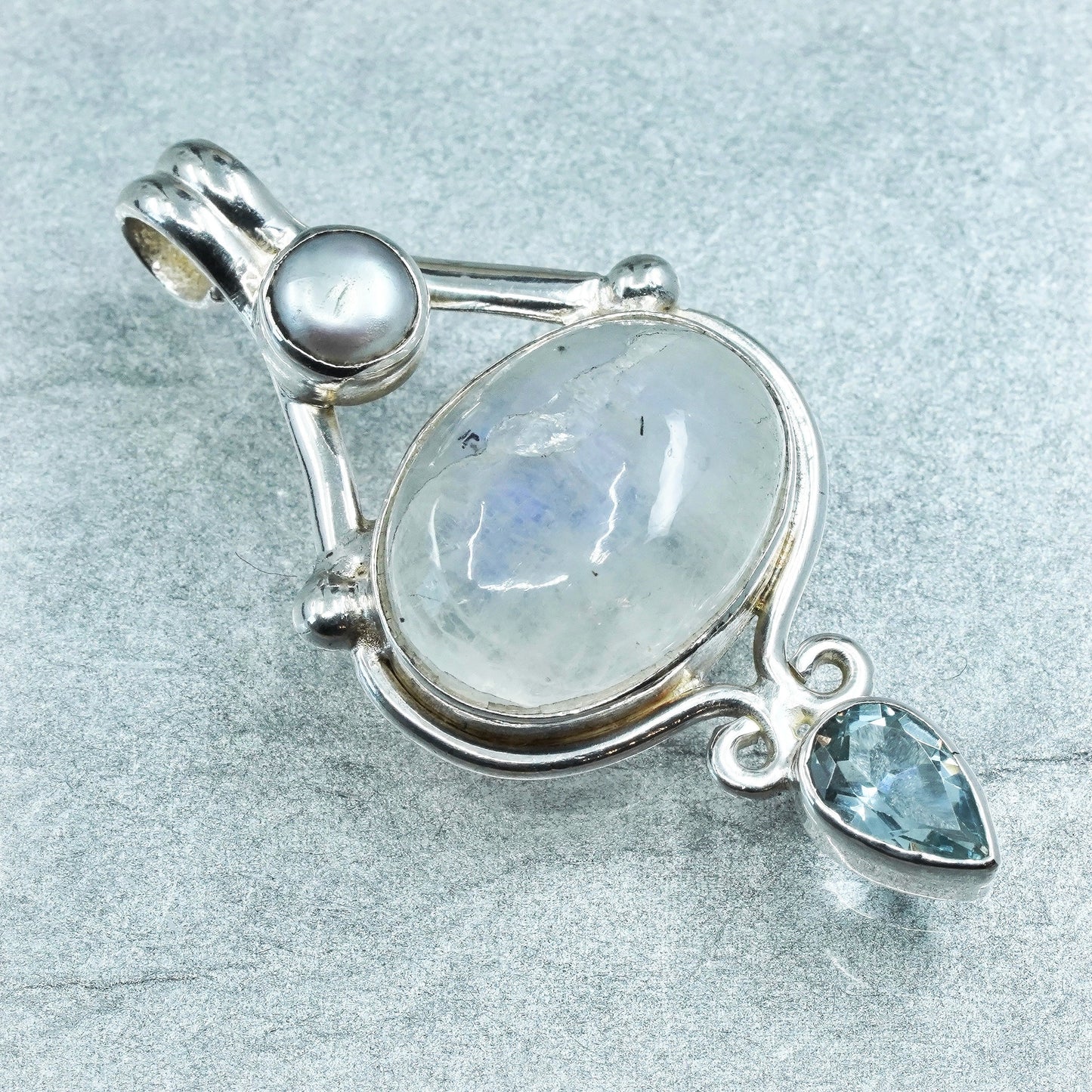 Vintage sterling 925 silver handmade pendant with moonstone pearl blue topaz