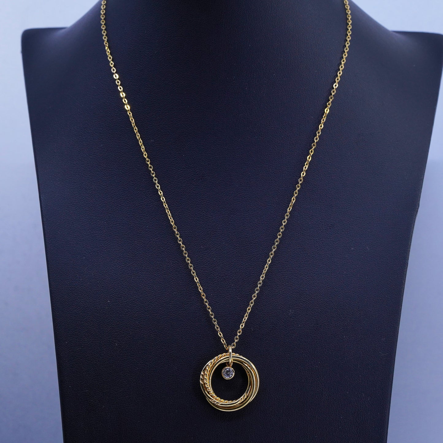 18”, vermeil gold Sterling 925 silver circle necklace entwined circle pendant