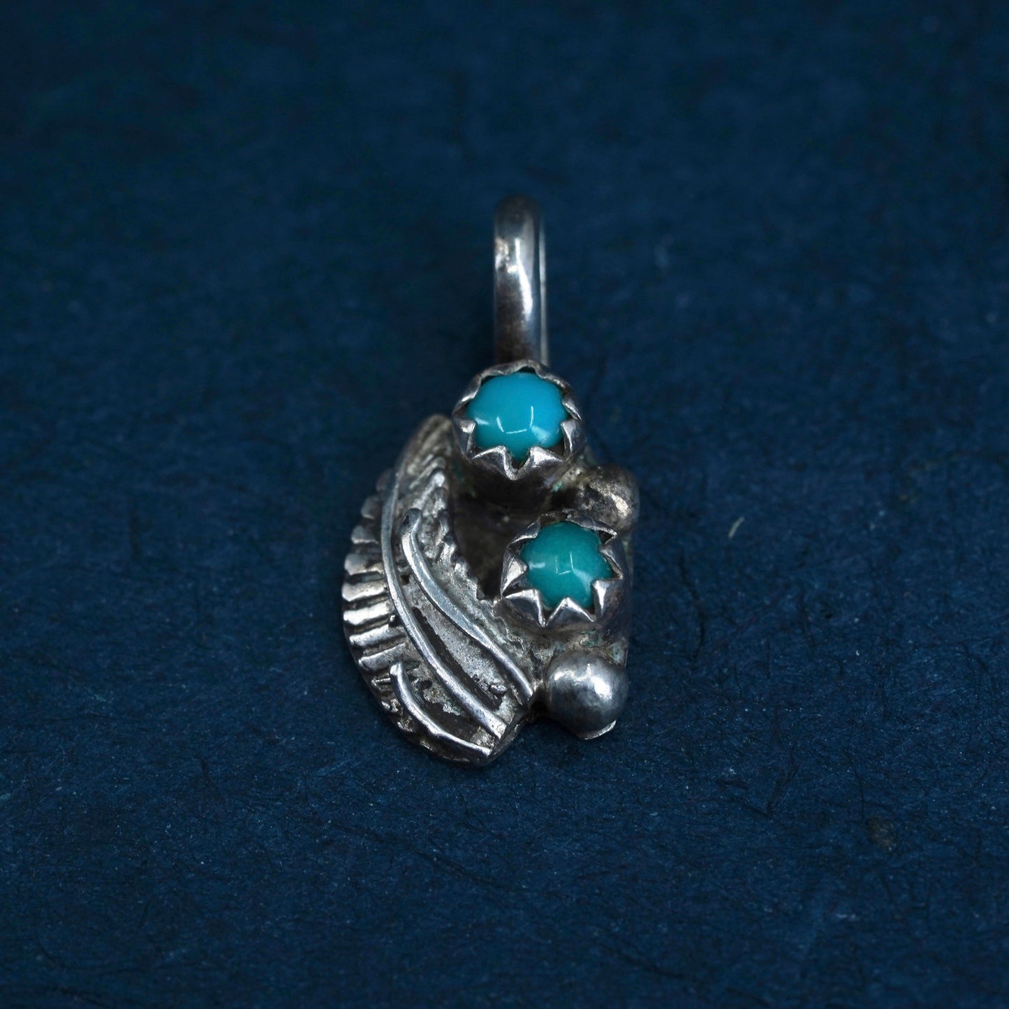 Native American navajo Sterling 925 silver handmade tiny pendant with turquoise