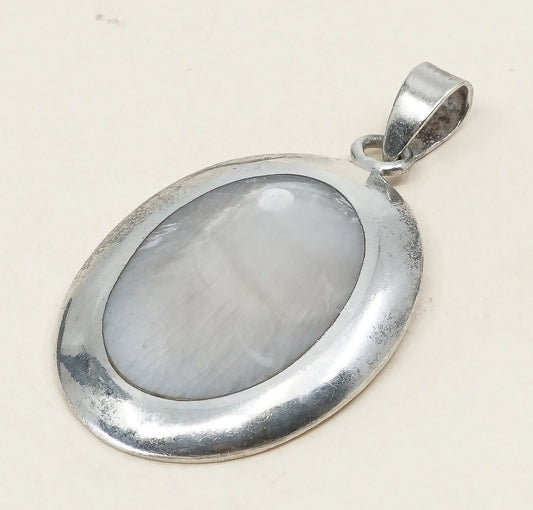 VTG sterling 925 silver handmade with mother of pearl pendant