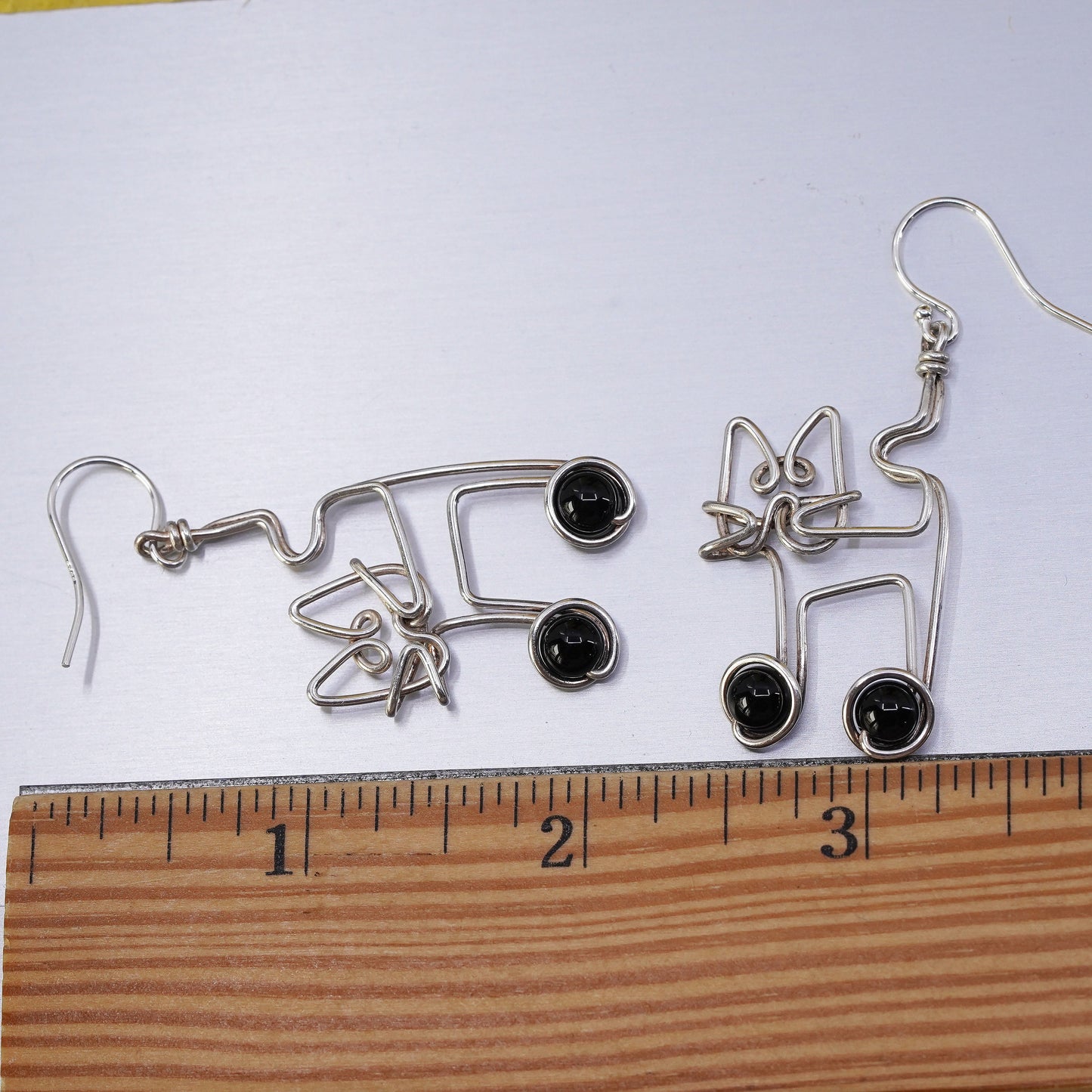 Vintage Mexican Sterling silver handmade earrings, 925 wired cat with onyx bead