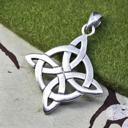 vintage sterling silver handmade pendant, 925 silver Irish Celtic knot charm