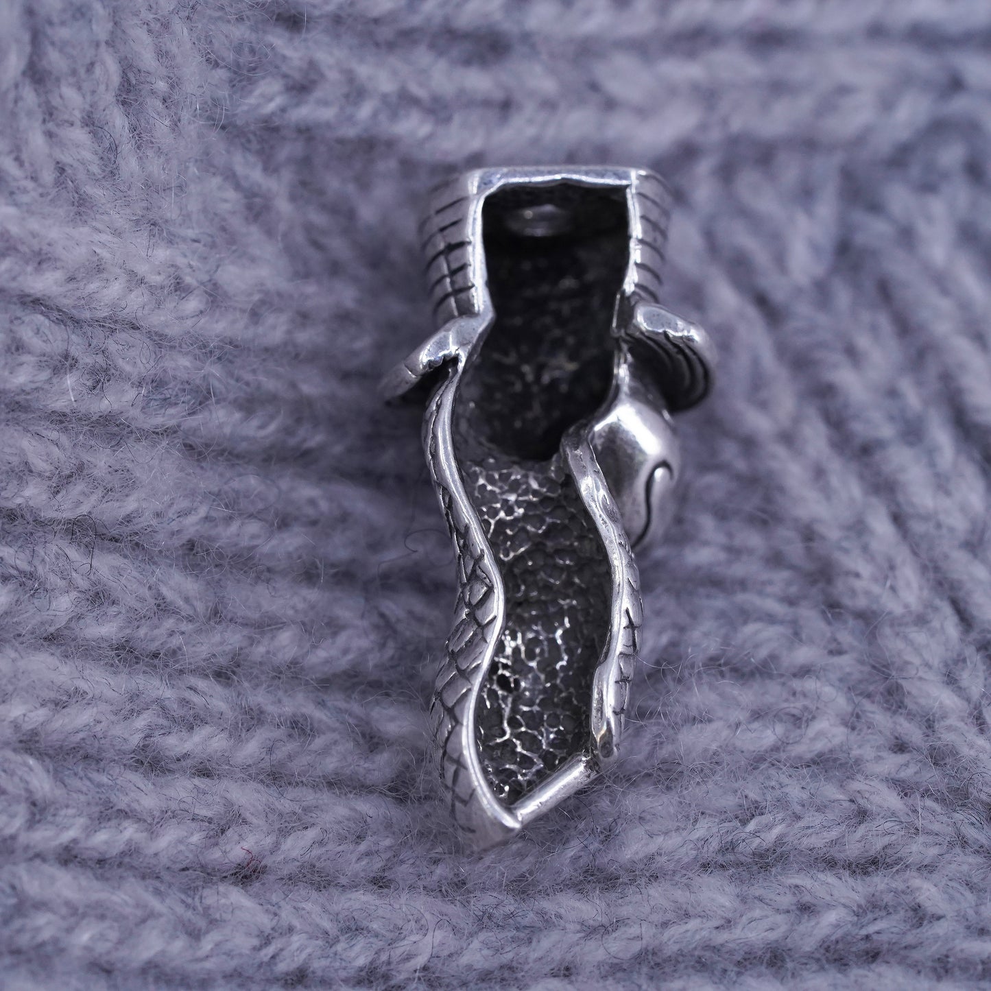 vintage sterling 925 silver handmade top hat snake pendant