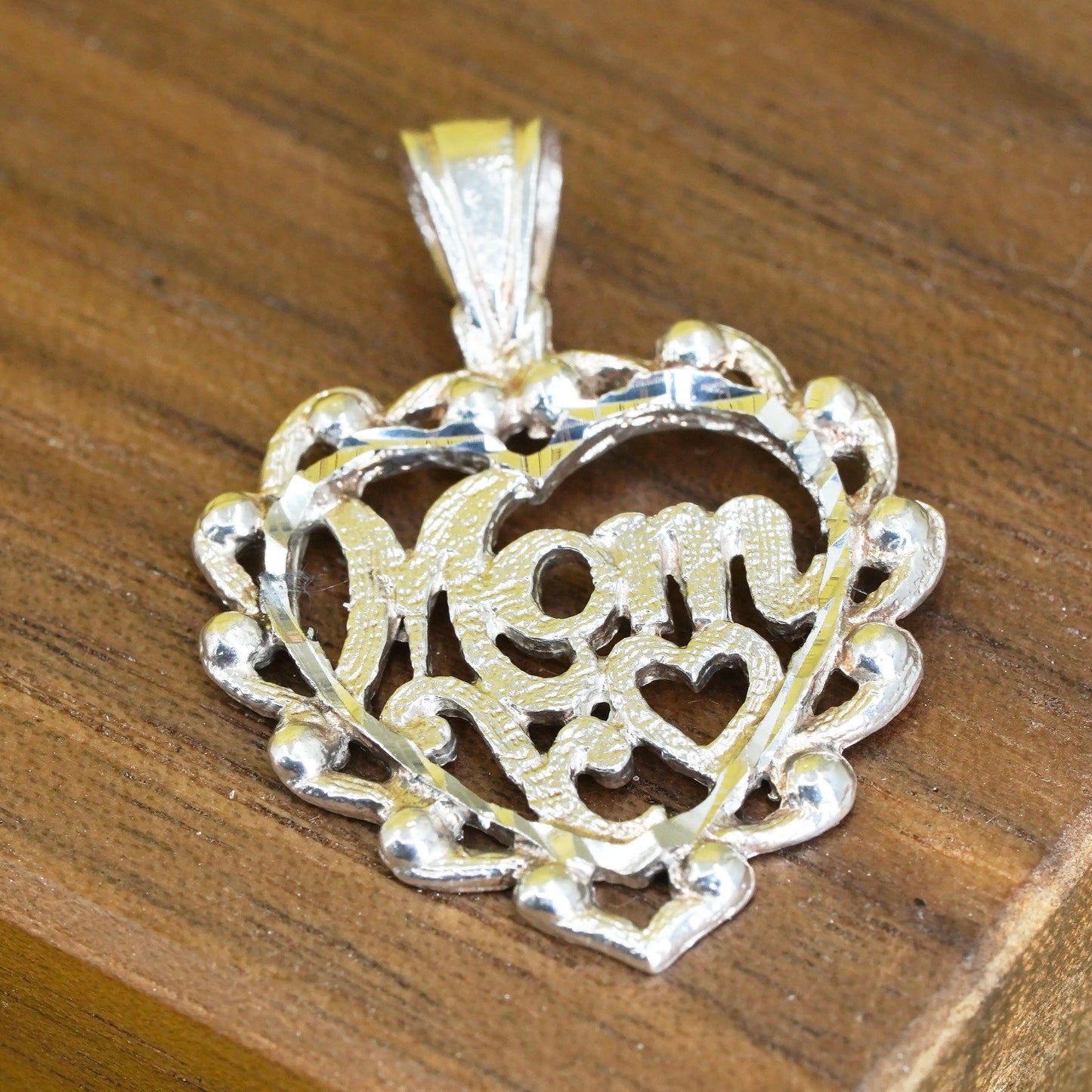 Vintage Sterling 925 silver handmade pendant, heart with “mom”