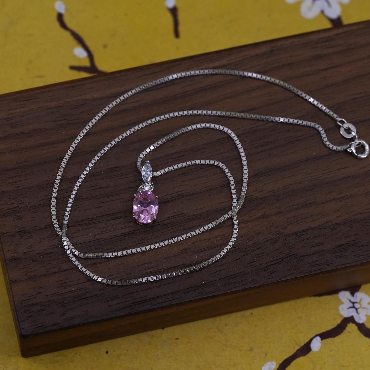 18", Sterling silver necklace, 925 box chain with pink crystal oval pendant