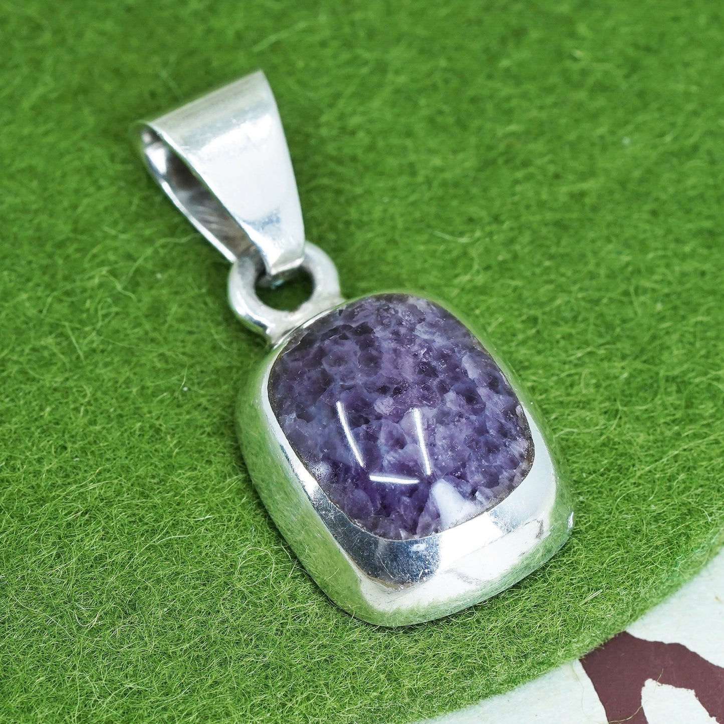 Vintage Mexican Sterling 925 silver handmade pendant with amethyst inlay