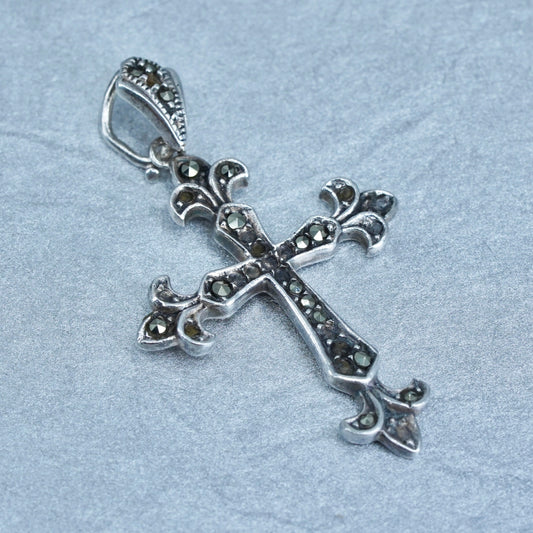 vintage sterling 925 silver cross pendant with Marcasite