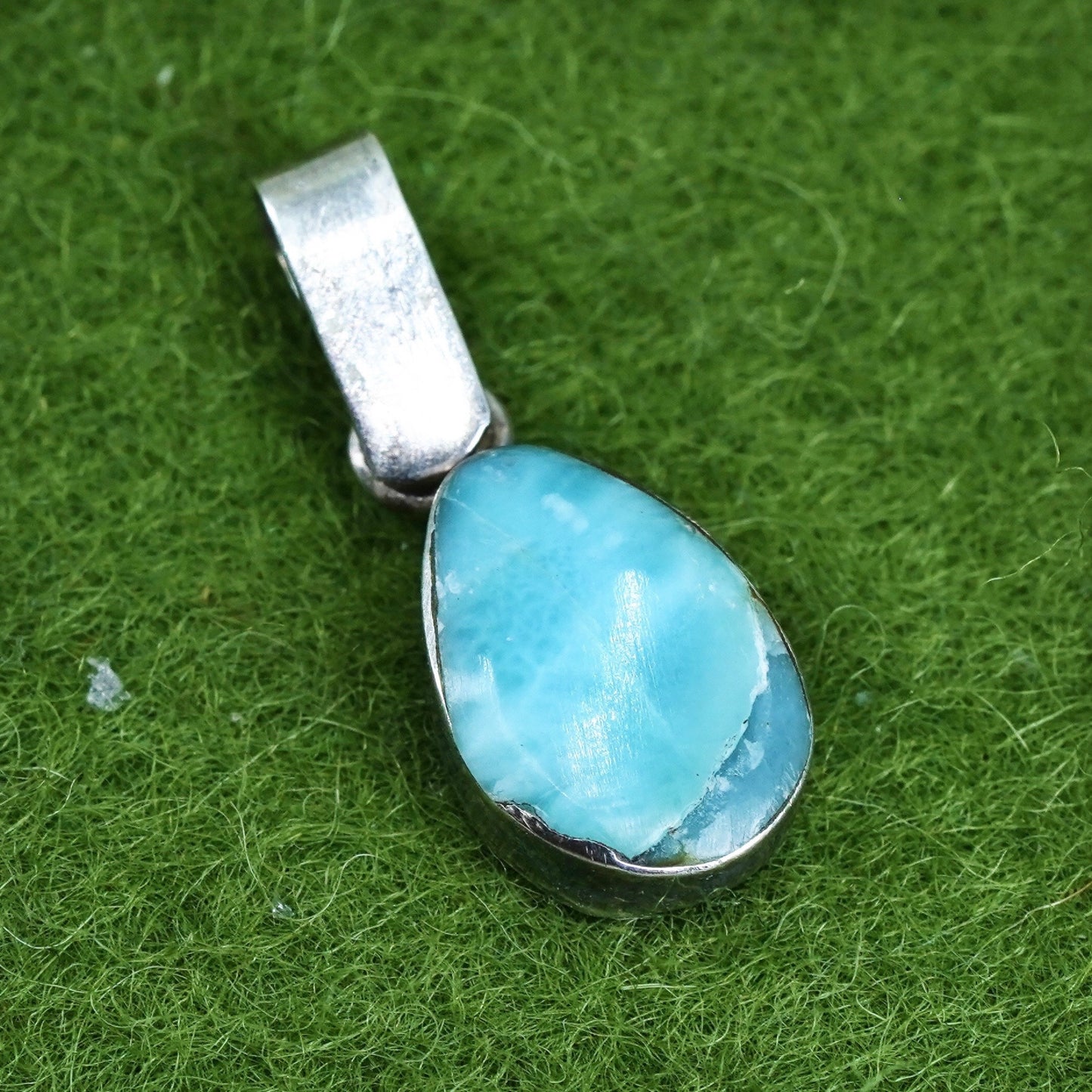 Vintage sterling silver 925 handmade pendant, with tesrdrop Larimar