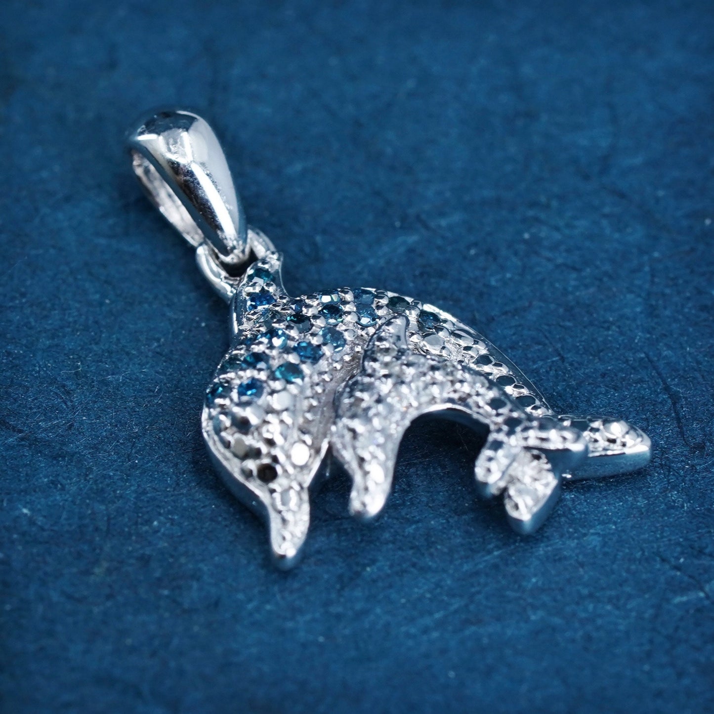 Sterling 925 silver handmade pendant, mother baby dolphin with sapphire diamond